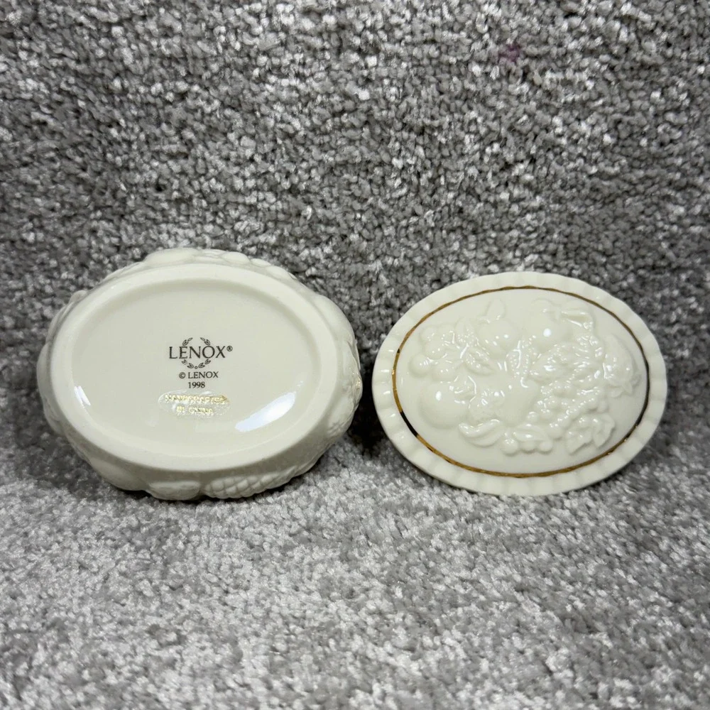 Lenox Fruits of Life Keepsake Box China‎ Lidded Oval Trinket 24K Gold Trim Ivory